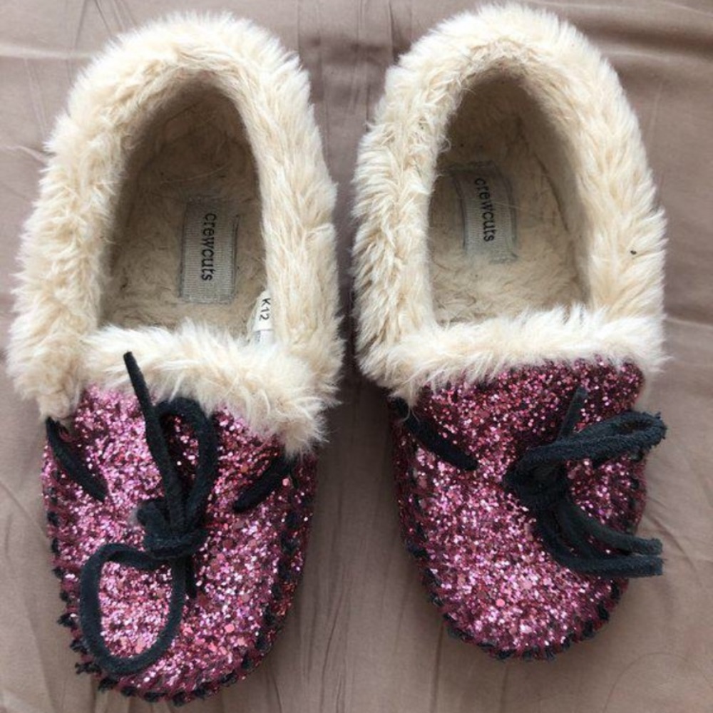 Kid’s Glitter mocc slippers